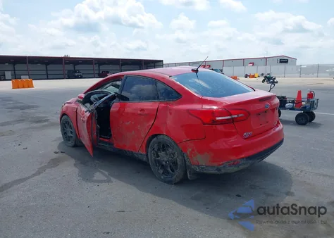 2016 Ford Focus Se z USA, uszkodzony, nr VIN 1FADP3F25GL314507